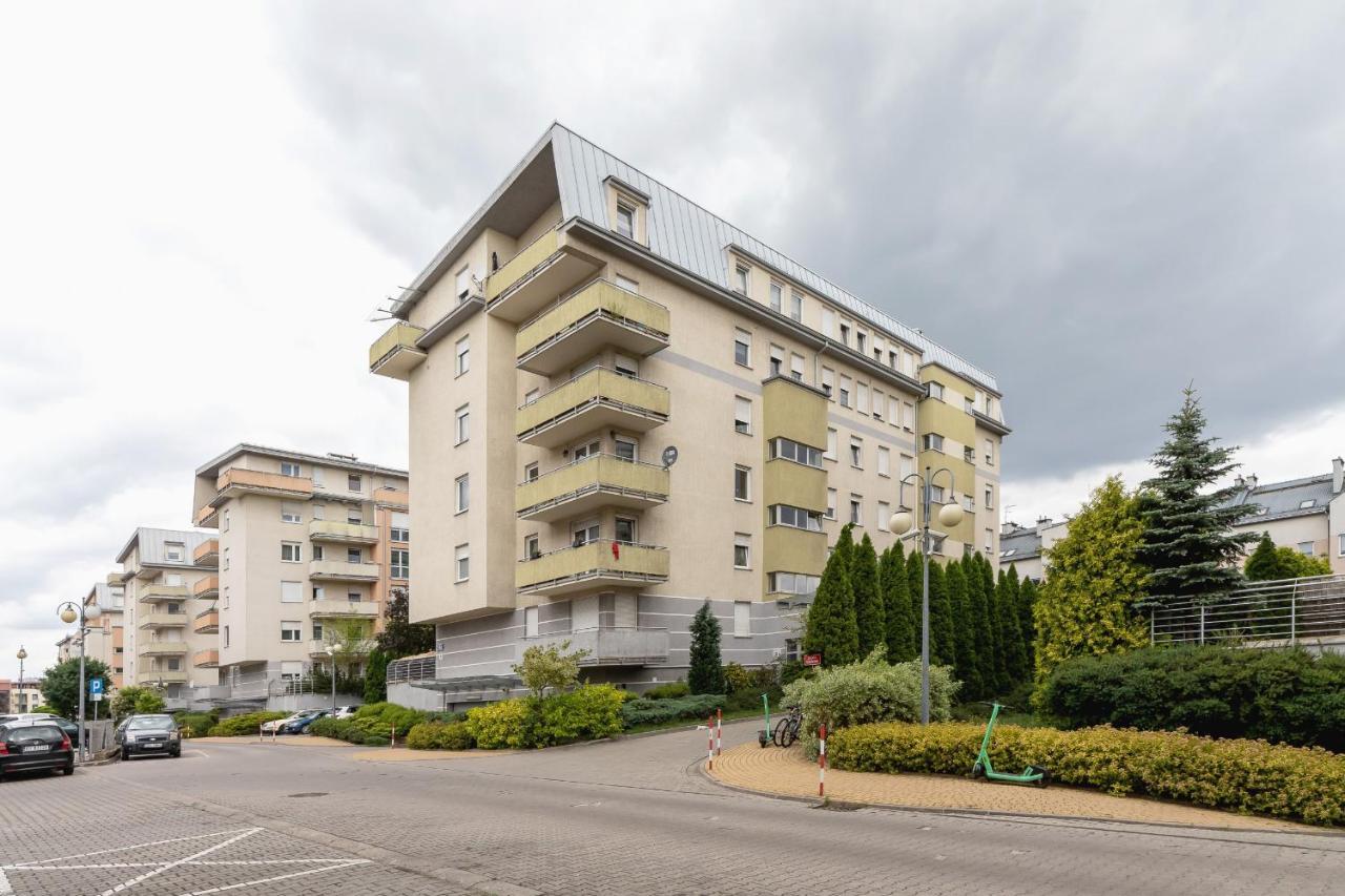 Pleasant Apartment With Terrace Cracow By Noclegi Renters Kraków Zewnętrze zdjęcie