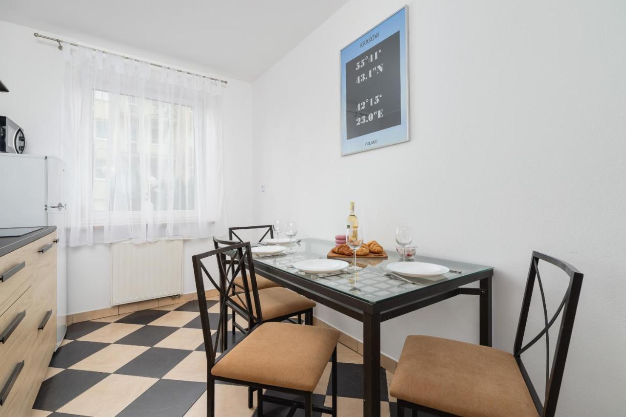 Pleasant Apartment With Terrace Cracow By Noclegi Renters Kraków Zewnętrze zdjęcie